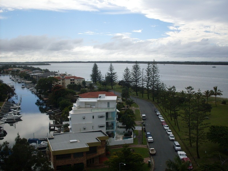7 Oatland Esplanade, Runaway Bay QLD 4216