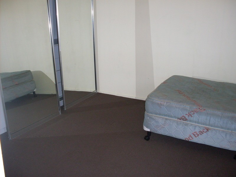 8/5 Watson Esplanade, Surfers Paradise QLD 4217