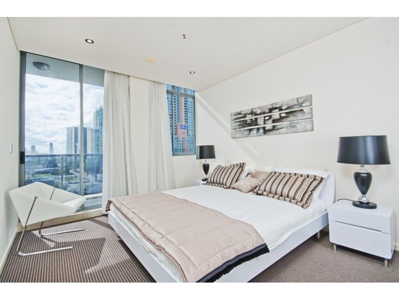 902/18 Cypress Avenue, Surfers Paradise QLD 4217