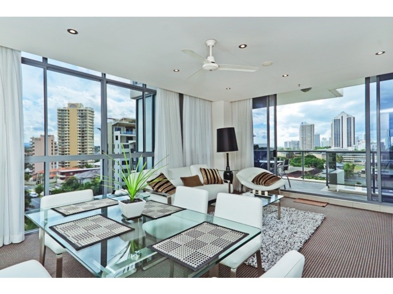 902/18 Cypress Avenue, Surfers Paradise QLD 4217