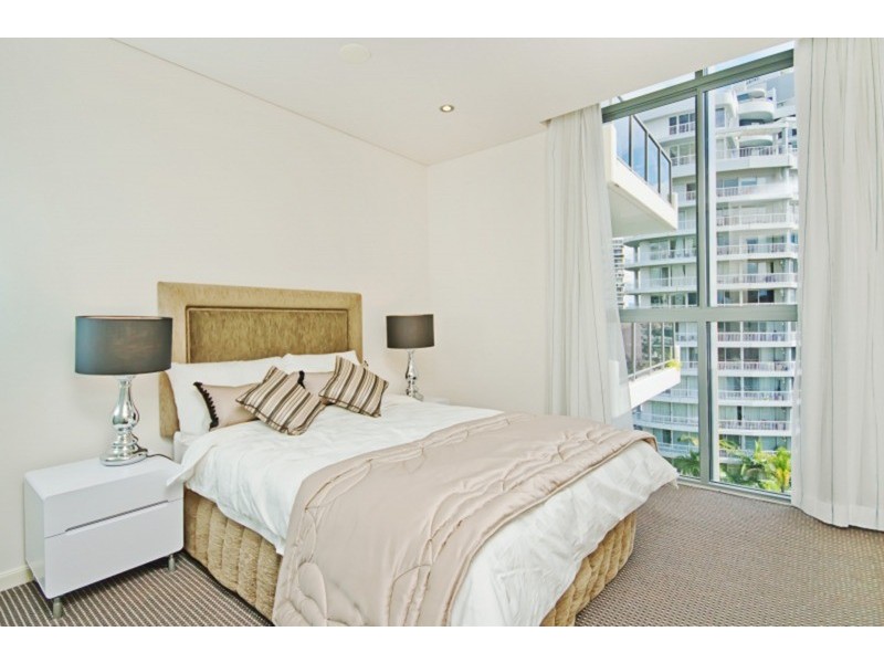 902/18 Cypress Avenue, Surfers Paradise QLD 4217