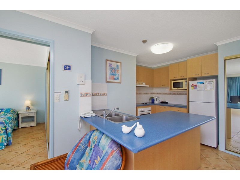 802/10 Vista Street, Surfers Paradise QLD 4217