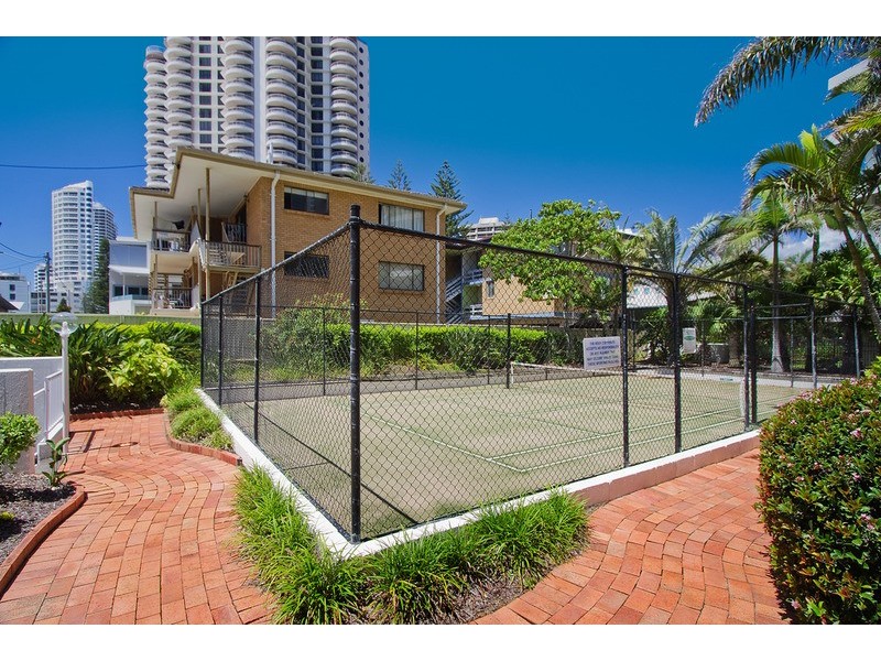 802/10 Vista Street, Surfers Paradise QLD 4217