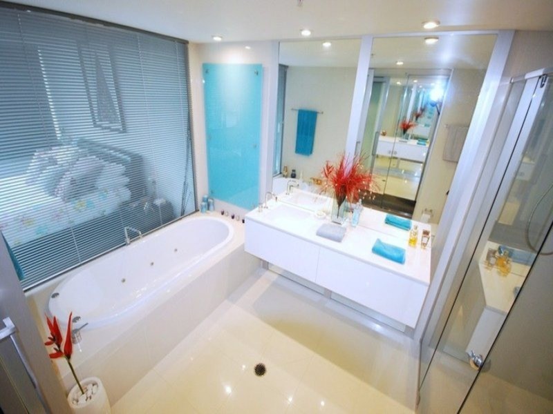 Q1  9 Hamilton Avenue, Surfers Paradise QLD 4217