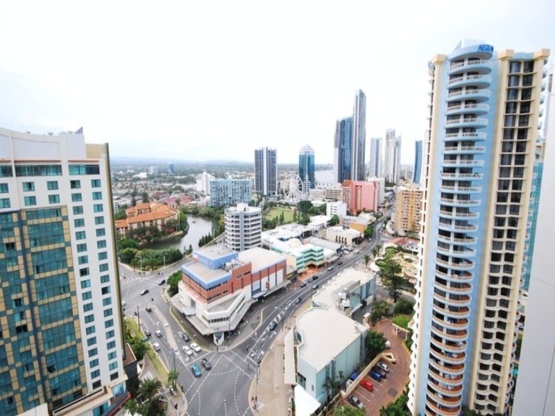 Q1  9 Hamilton Avenue, Surfers Paradise QLD 4217
