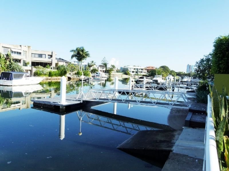 Isle Of Capri QLD 4217