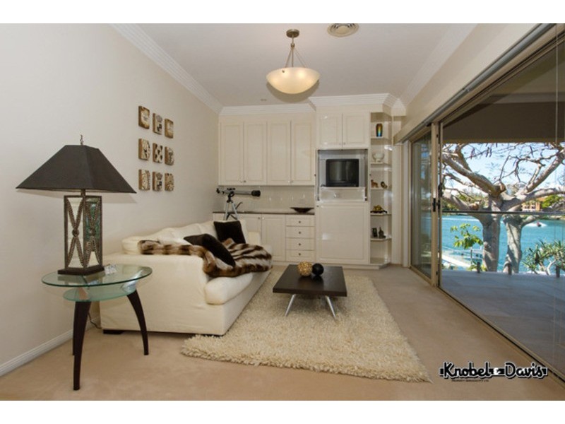 Isle Of Capri QLD 4217