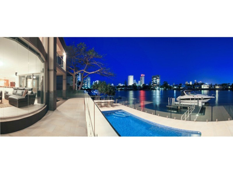 Isle Of Capri QLD 4217