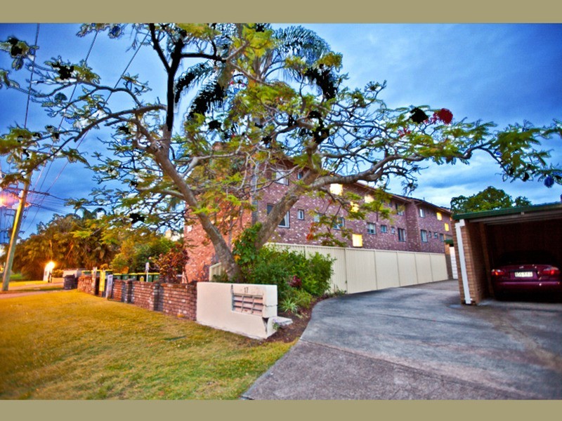19 Huth Street, Labrador QLD 4215