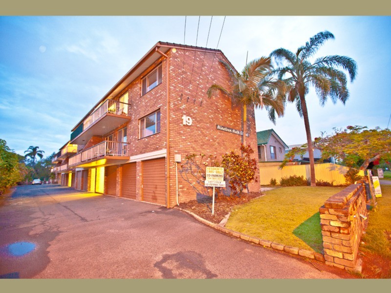 19 Huth Street, Labrador QLD 4215