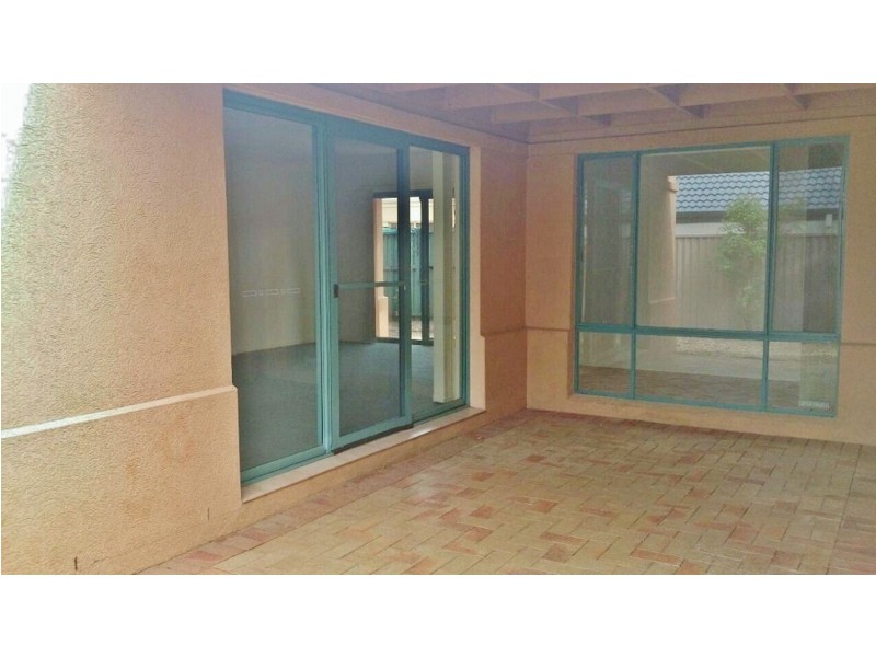 38 Abby Crescent, Ashmore QLD 4214