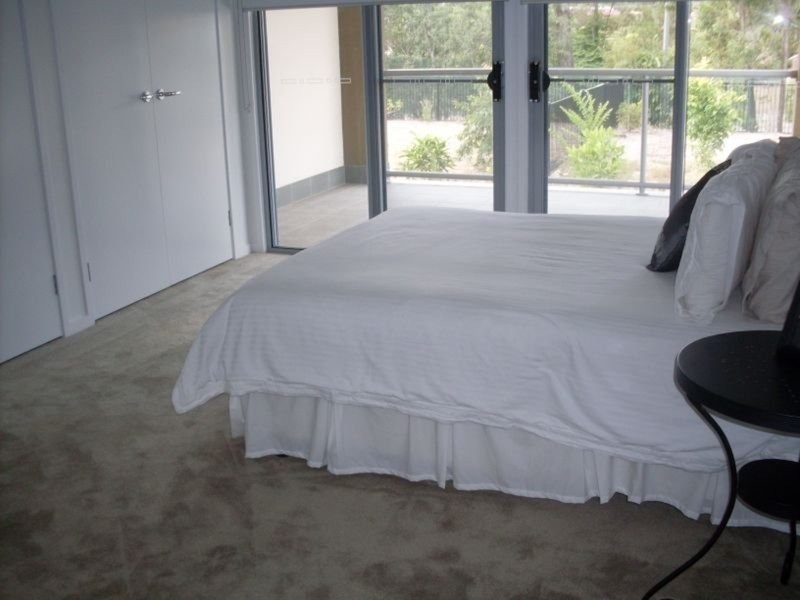 8003B Vista Drive, Benowa QLD 4217