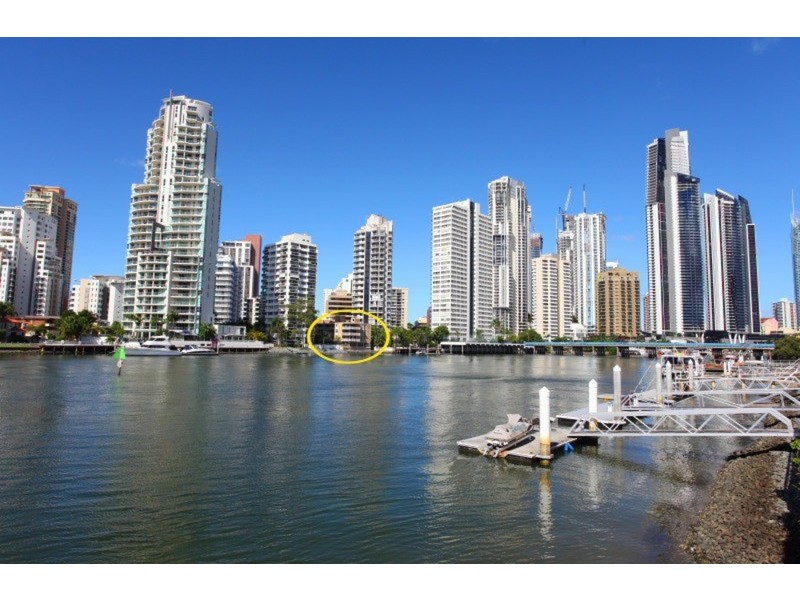 28 Riverview Parade, Surfers Paradise QLD 4217