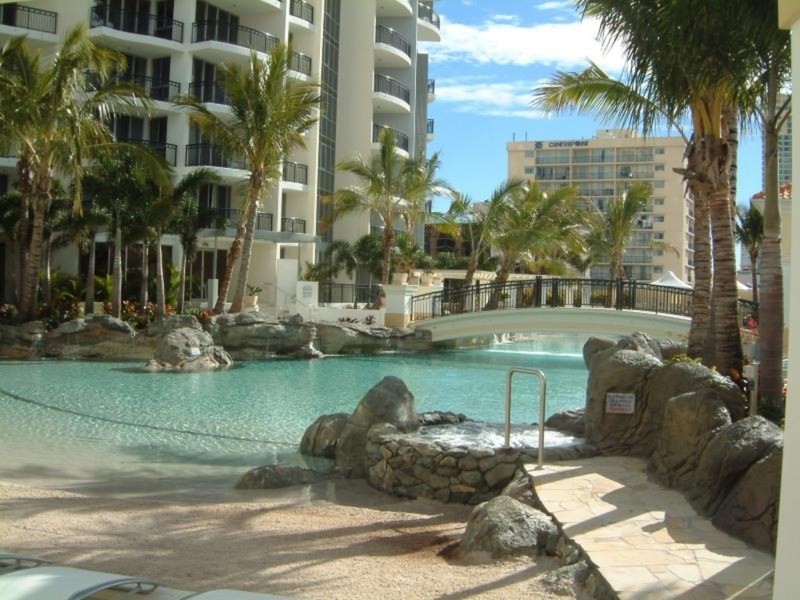 23 Ferny Avenue, Surfers Paradise QLD 4217