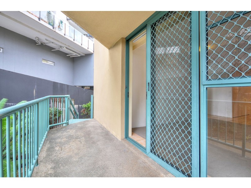 2/124 Queen Street, Southport QLD 4215