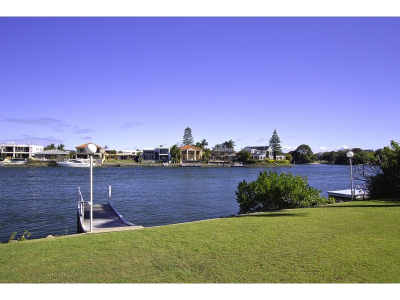 38 Sunset Boulevard, Surfers Paradise QLD 4217