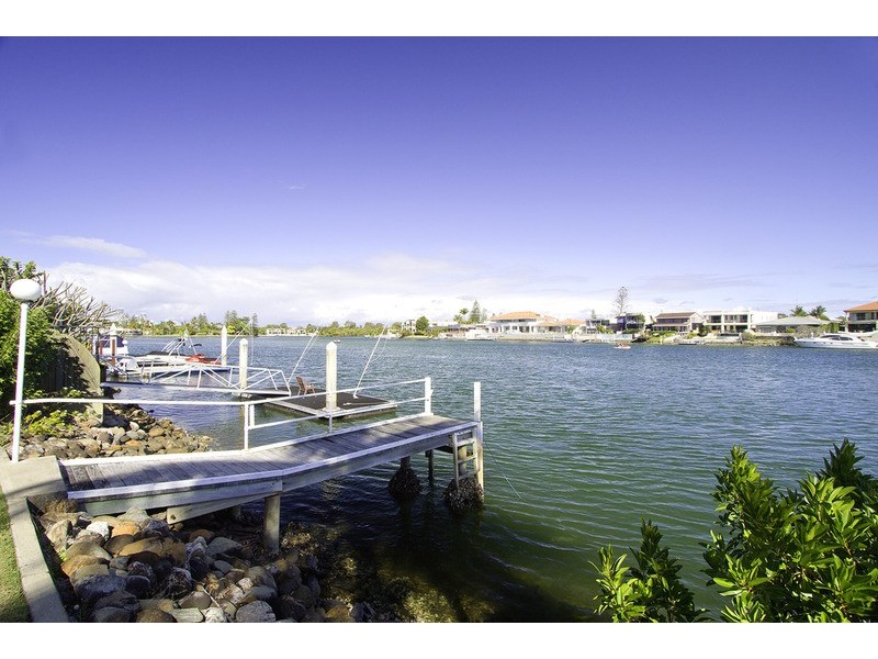 38 Sunset Boulevard, Surfers Paradise QLD 4217
