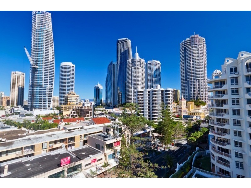 Dual Key  44 “Chateau Beachside” Esplanade, Surfers Paradise QLD 4217