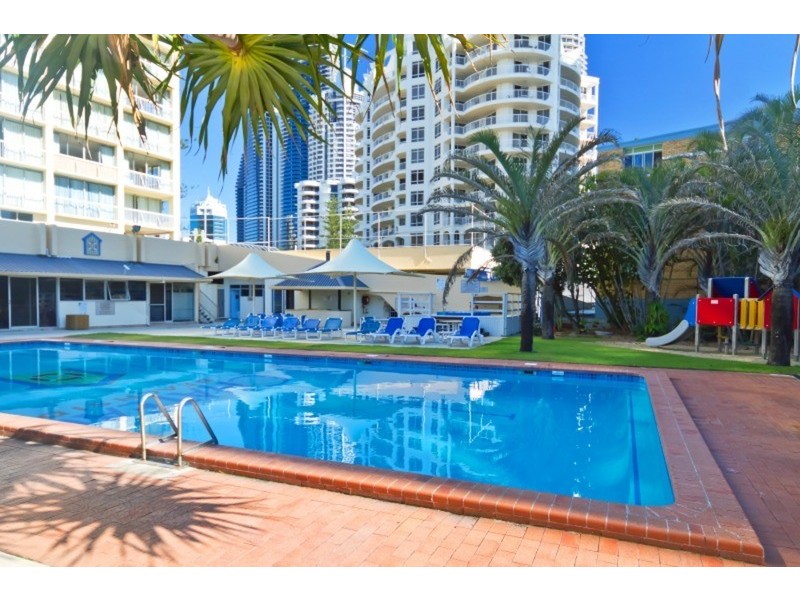Dual Key  44 “Chateau Beachside” Esplanade, Surfers Paradise QLD 4217