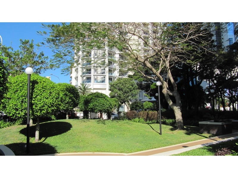 40 “Waterways” Ferny Avenue, Surfers Paradise QLD 4217