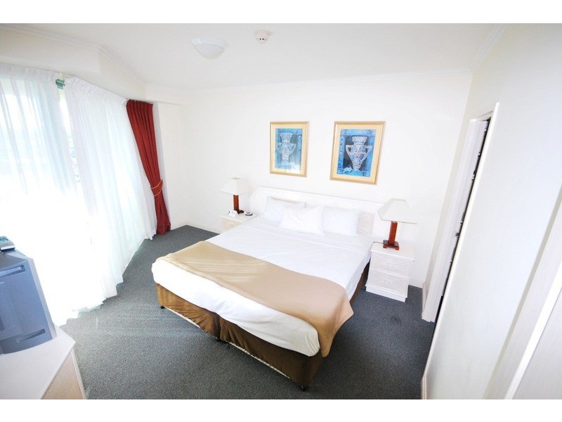 Surfers Paradise QLD 4217