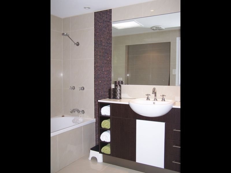 16 Verona Avenue, Isle Of Capri QLD 4217