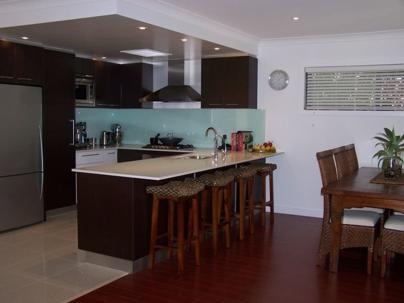 16 Verona Avenue, Isle Of Capri QLD 4217