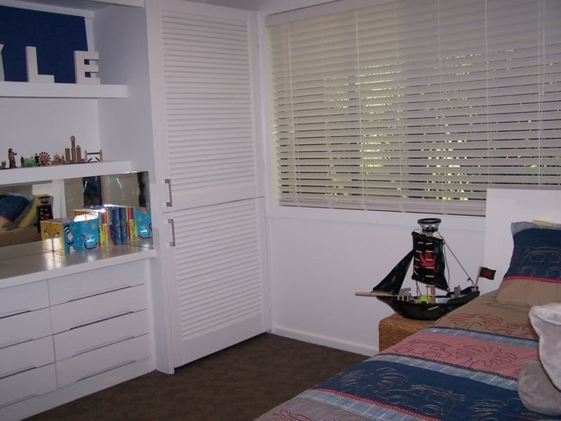 16 Verona Avenue, Isle Of Capri QLD 4217