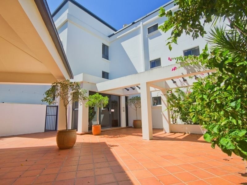 Chevron Island QLD 4217