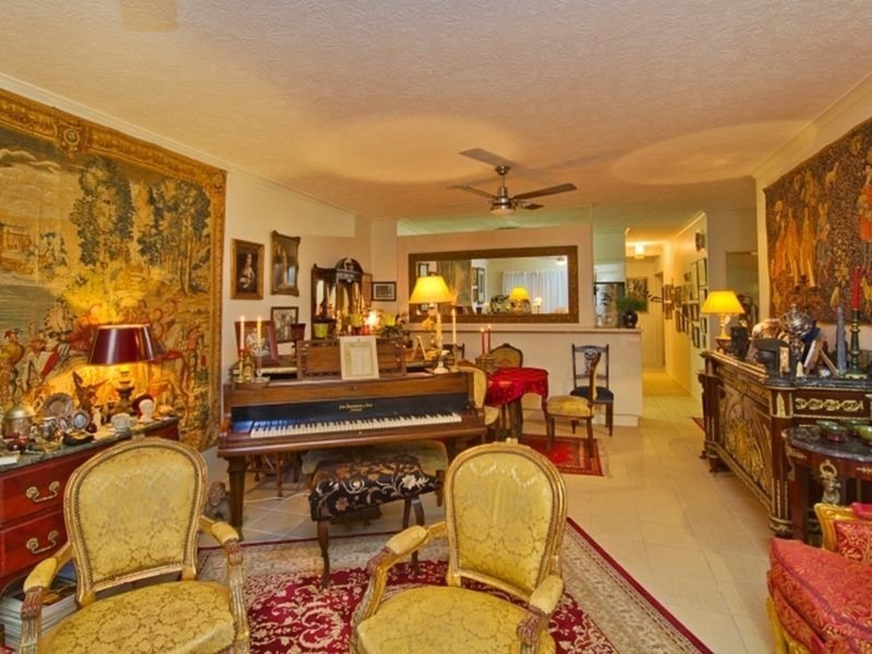 Chevron Island QLD 4217