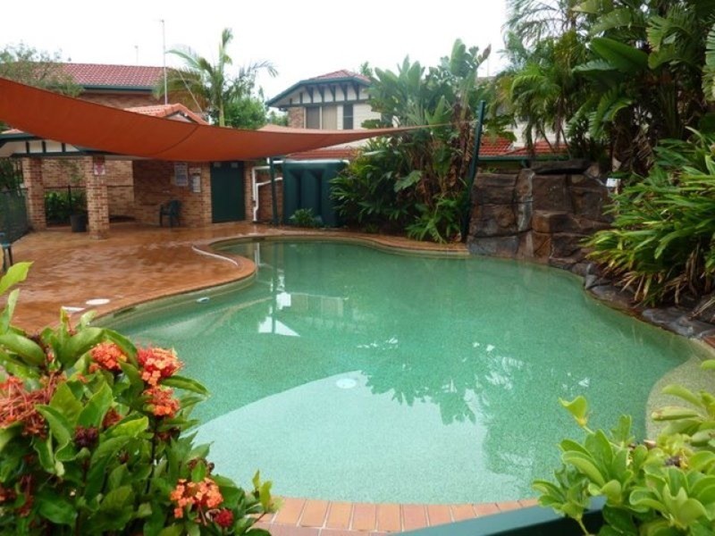 75 Brown Street, Labrador QLD 4215