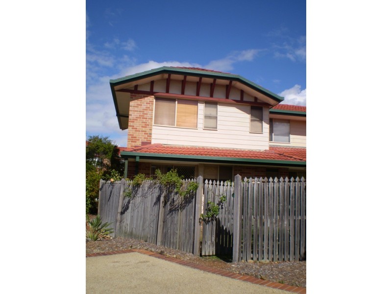 75 Brown Street, Labrador QLD 4215