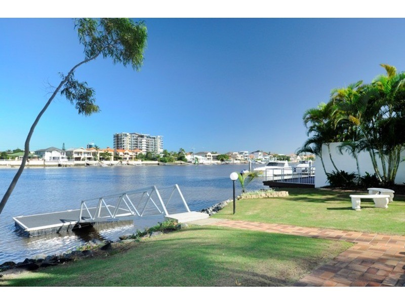 32 “Anchorage” Riverview Parade, Surfers Paradise QLD 4217