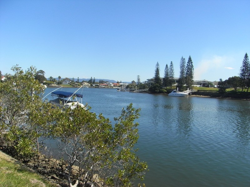 Broadbeach Waters QLD 4218