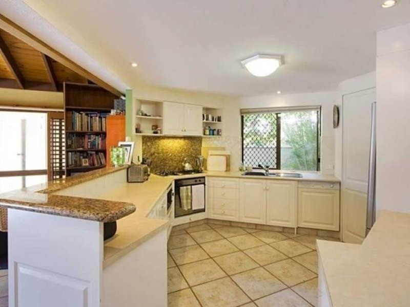 Paradise Waters QLD 4217