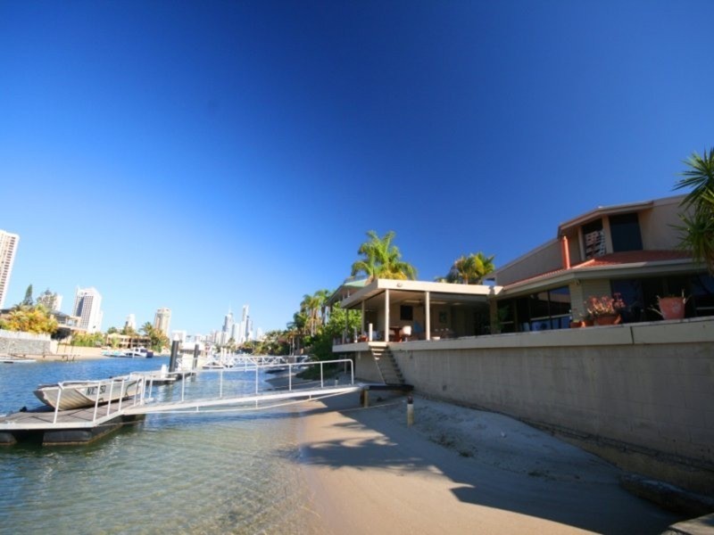 Paradise Waters QLD 4217