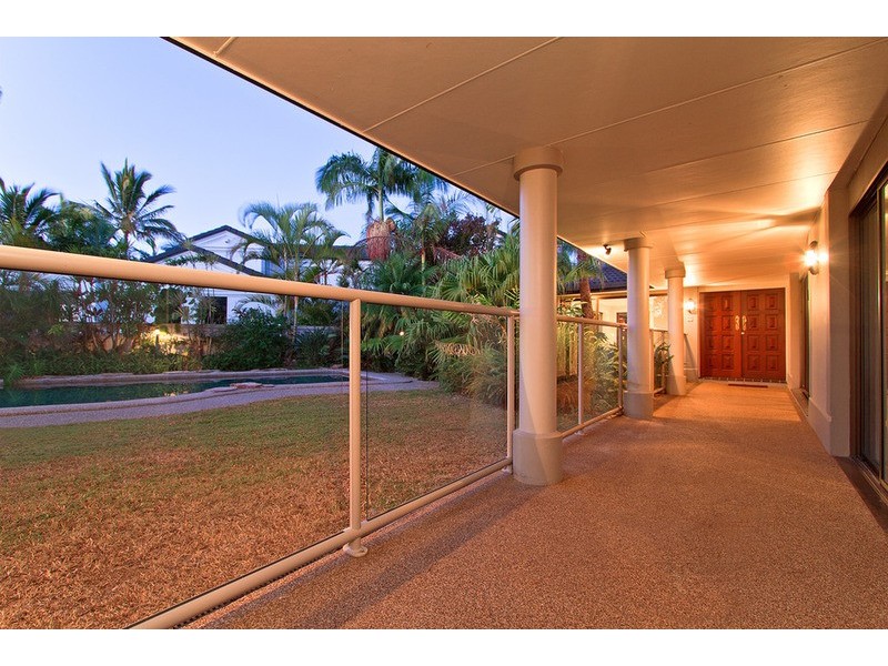 9 Norseman Court, Paradise Waters QLD 4217