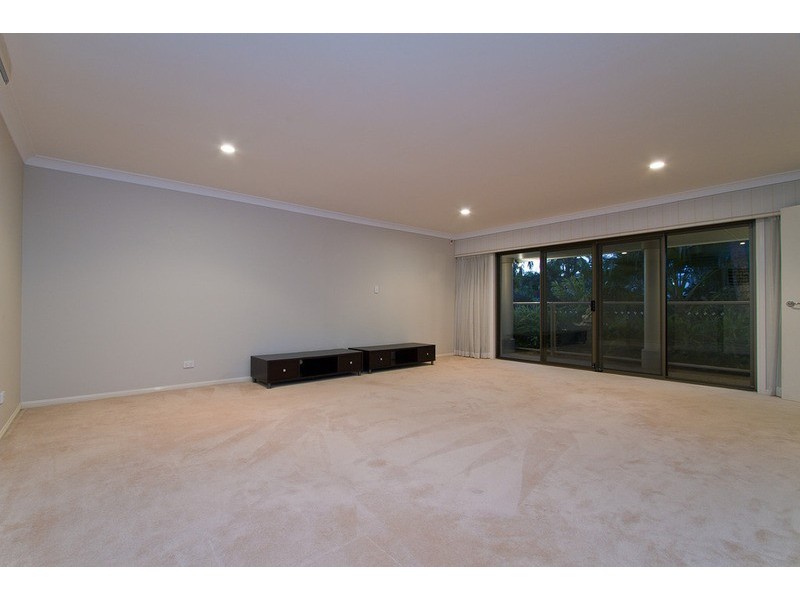 9 Norseman Court, Paradise Waters QLD 4217