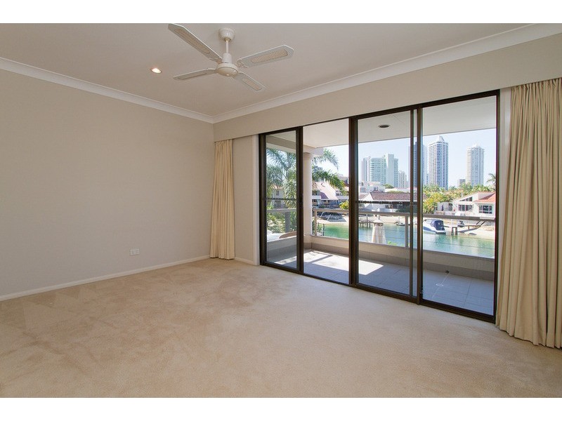 9 Norseman Court, Paradise Waters QLD 4217