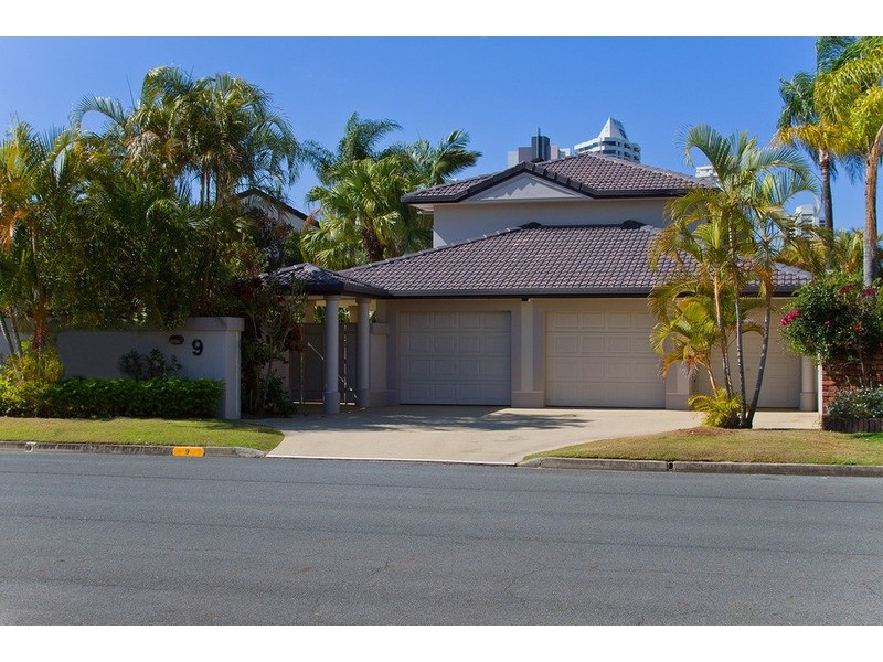9 Norseman Court, Paradise Waters QLD 4217