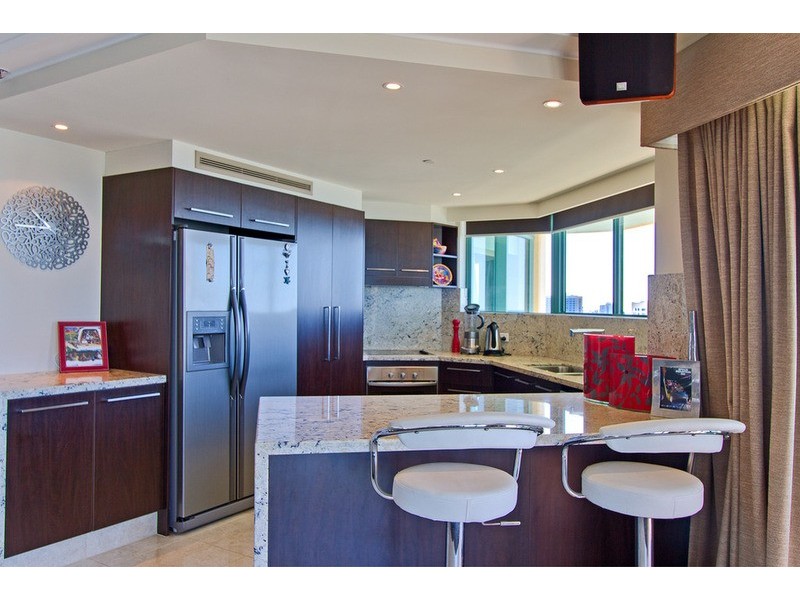 5-19 “Crown Towers” Palm Avenue, Surfers Paradise QLD 4217