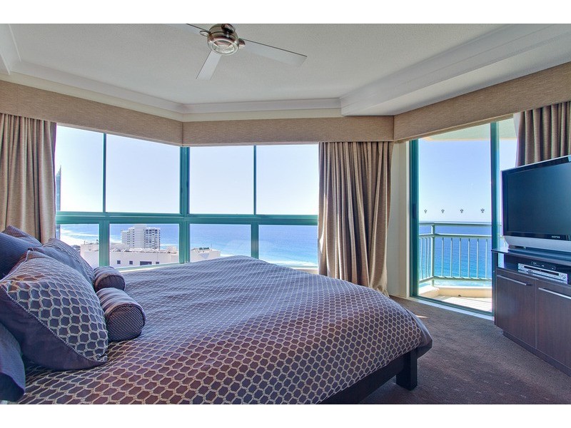 5-19 “Crown Towers” Palm Avenue, Surfers Paradise QLD 4217