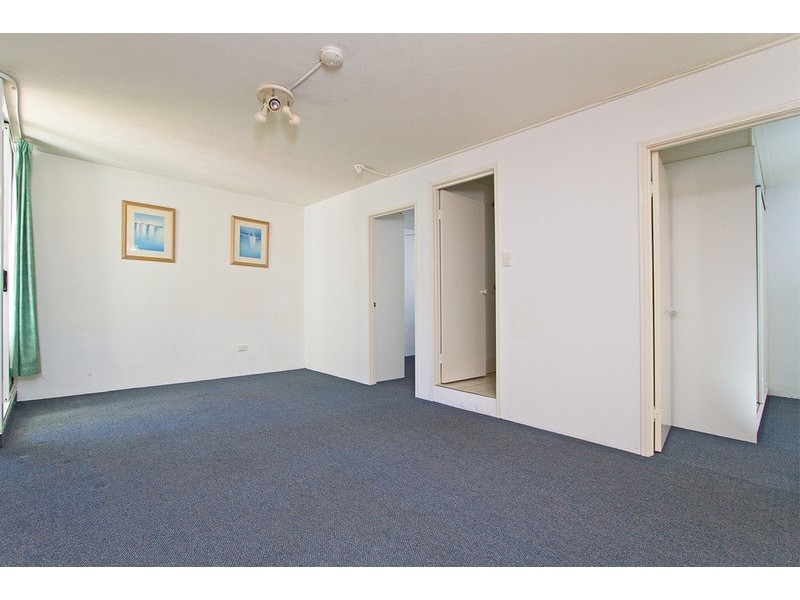69 “Raffles Royale” Ferny Avenue, Surfers Paradise QLD 4217