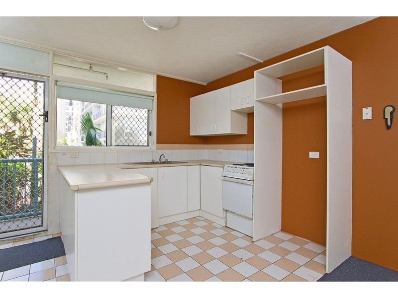 69 “Raffles Royale” Ferny Avenue, Surfers Paradise QLD 4217