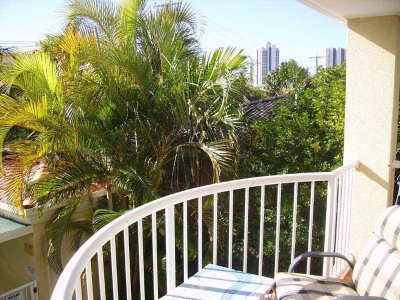 8 “Belle Haven” Dalpura Street, Chevron Island QLD 4217