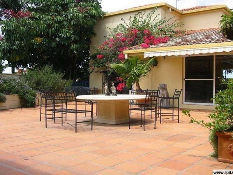 3 Chale Court, Bundall QLD 4217