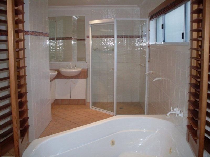 3 Chale Court, Bundall QLD 4217