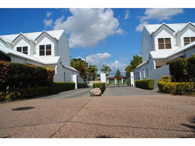 103 Salerno  Street, Surfers Paradise QLD 4217