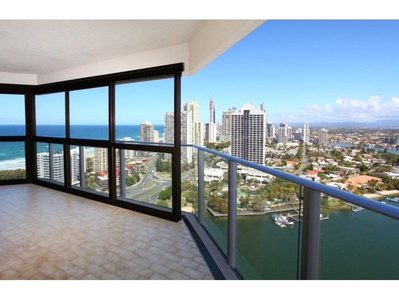 138/2 “Atlantis East” Admiralty  Drive, Paradise Waters QLD 4217