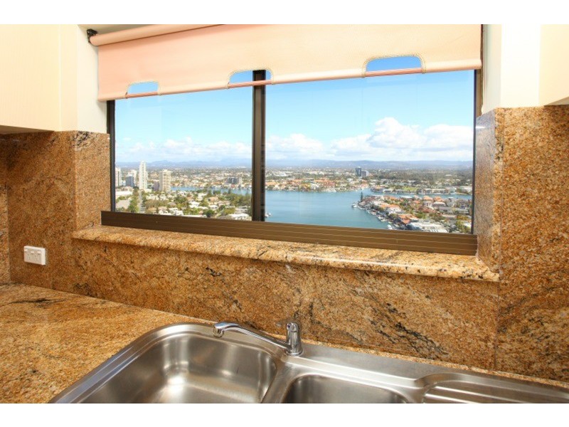 138/2 “Atlantis East” Admiralty  Drive, Paradise Waters QLD 4217